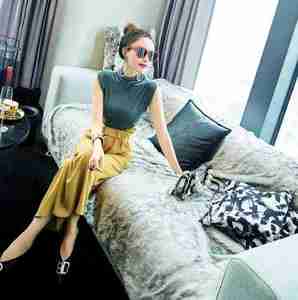 <span class=keywords><strong>Pantaloni</strong></span> Casual da donna e <span class=keywords><strong>di</strong></span> <span class=keywords><strong>moda</strong></span> straniera due set <span class=keywords><strong>di</strong></span> <span class=keywords><strong>pantaloni</strong></span> larghi a vita alta da donna - Product Image 4