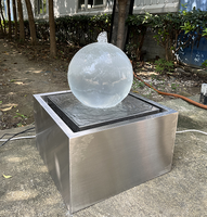 Prix direct usine taille personnalisée décoration de jardin privé acrylique boule sphère fontaine d'eau avec base en acier inoxydable