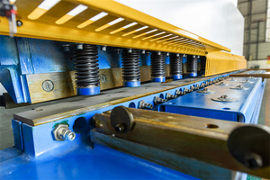 Raymax NC Swing Beam Máy cắt QC12Y-6x2500 với estun e21s - Product Image 5