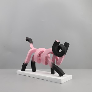 Ornement en résine amusant de chat moderne de style européen, lumière, ligne torsadée abstraite de luxe, déco abstraite écologique pour chambre d'enfant - Product Image 1