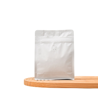 Pochette carrée à fond plat personnalisée, sac d'emballage en plastique recyclable résistant à l'humidité pour les aliments en collation