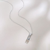 Collana con Pendente in Oro Bianco 18K con Diamante Coltivato in Laboratorio Taglio Smeraldo, Gioielli Raffinati per Donne, Catene con Diamanti, Collana con Diamante Coltivato