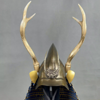 Casque de samouraï Kabuto avec grand ornement en forme de bois de cerf doré, décoration de dragon, casque japonais portable pour collection
