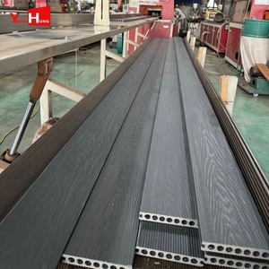Panneau de terrasse en composite <span class=keywords><strong>bois</strong></span>-plastique (WPC) imperméable et antidérapant à texture <span class=keywords><strong>bois</strong></span> pour jardin et <span class=keywords><strong>extérieur</strong></span> - Product Image 6