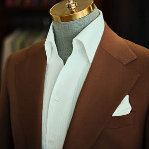 ชุดสูทผู้ชายผ้าขนสัตว์สั่งตัดระดับสูงสุด สำหรับงานทางการและโอกาสพิเศษระดับ VIP ขององค์กร - Product Image 3