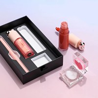 Ensemble de maquillage pour les lèvres 4-en-1 : gloss minéral végétalien, crayon à lèvres, masque pour les lèvres, rouge à lèvres liquide, hydratant, waterproof, pailleté