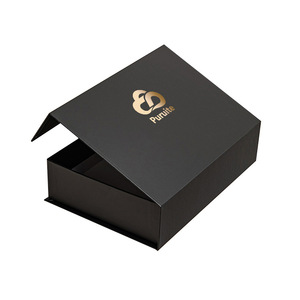 Scatola Regalo Magnetica Pieghevole in Cartone Nero di Lusso con Stampa Personalizzata e Logo - Product Image 4