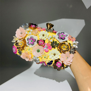 Bolsos de Mano con Flores para Mujer, Elegantes para Bodas y Fiestas, Bolsos de Hombro de Lujo con Cadena para Damas, Bolsos de Noche - Product Image 3