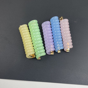 Coletero de Resina Plástica con Diseño de Cable Telefónico en Colores Jelly, 25x6cm, para Uso Diario, Primavera Verano 2024, Estilo Coreano - Product Image 4
