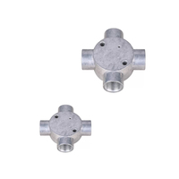 Produits de boîtier en aluminium personnalisés Boîte de sortie électrique ronde en métal résistante aux intempéries Trous Pièces en aluminium CNC Usinage de précision