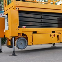 Table élévatrice à ciseaux pour une personne, 6 m, avec rails de sécurité renforcés