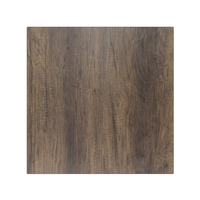 Table de bistrot carrée en mélamine imitation bois pour intérieur avec base en fer estampé noir
