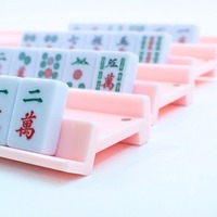 Support de Mahjong en Acrylique Rose Personnalisé en Gros, avec Poussoir Magnétique Solide à Motif Nacré et Support de Tuiles Festonné