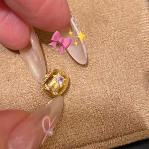 Collar de Plata Pura S925 con Mariposa Cepillada y Microperlas Vintage, Diseño Personalizado de Lujo Ligero y a la Moda - Product Image 2