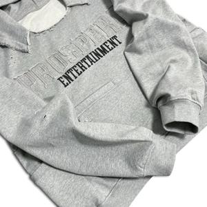 เสื้อฮู้ดดี้สไตล์สตรีทแวร์ทรงโอเวอร์ไซส์ แต่งซิป ดีไซน์ขาดๆ แบบดิสเทรส ขอบดิบ มีกระเป๋าหลายช่อง ผลิตจากผ้าฝ้ายฟลีซเนื้อหนัก 100% สำหรับผู้ชาย - Product Image 6