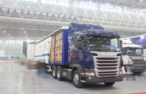 Camión remolque usado Buen estado SCAN IA 6X2 R440 Cabeza tractora para la venta - Product Image 3