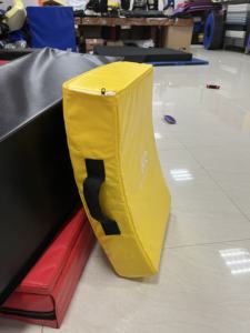 Attrezzatura da allenamento per Rugby American Football Wedge Hit Shield - Product Image 3