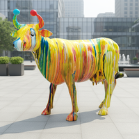 Patung Sapi Taman Luar Ruangan Desain Cantik Berwarna-warni Ukuran Besar Kustom dari Resin Fiberglass Dilukis Tangan Garansi 50 Tahun