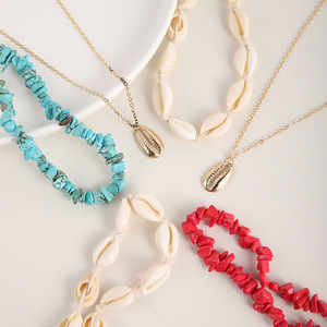 Collier superposé en coquillages avec pierres turquoise et coquillages cauris, collier bohème pour femmes, bijoux tendance - Product Image 2
