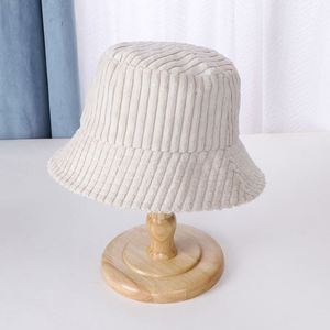 Sombrero de Pescador de Piel para Mujer, Invierno, con Bordado 3D, Casual, para Viajes al Aire Libre, Venta al Por Mayor - Product Image 3