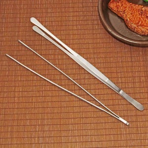 Korean-<b>style</b> BBQ tongs, stainless steel food tongs, 304 stainless steel, household BBQ tongs, kitchen steak tongs. - Product Image 4