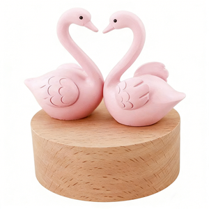 YIYU Caja de Música Giratoria Romántica con Flamencos, Madera de Haya, Mecanismo de 8 Tonos, Duración de Sonido de 30s, Diseño Minimalista Moderno y Creativo - Product Image 6