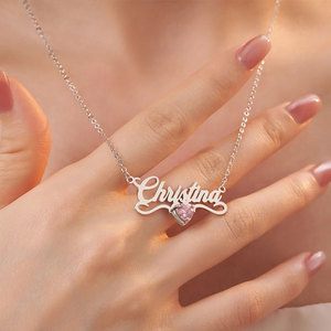 Collana Personalizzata con Nome in Corsivo Ornamentale a Forma di Cuore con Pietra Portafortuna di Luglio, Placcata in Oro, Gioiello alla Moda, Regalo per i Propri Cari - Product Image 4