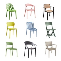 Chaise de Salle à Manger en Plastique PP Moderne, Empilable, Style Nordique, pour Extérieur, Hôtel, Événements et Cafés - Vente en Gros Économique