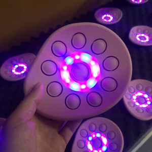 Mini Masajeador de Senos Color Piel, Masajeador Eléctrico Inalámbrico de Silicona para Aumento de Senos y Lactancia - Product Image 6