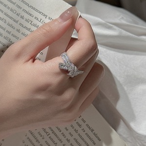 แหวนเงินแท้ S925 ดีไซน์แบบเปิด ประดับลายปม สไตล์วินเทจฝรั่งเศส ชุบทองคำสีกุหลาบ - Product Image 3