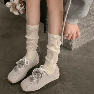 Nouvelles Chaussures Derby <span class=keywords><strong>Femme</strong></span> Légères <span class=keywords><strong>en</strong></span> <span class=keywords><strong>Cuir</strong></span> Véritable Givré Couleur Unie Décontractées Rétro à Bout Carré avec Nœud Perlé et Lacets – Collection Automne Hiver - Product Image 5