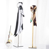 Présentoir en métal debout de Table au détail haut de gamme pour écharpe de cravate suspendu cintre en métal doré brillant cravate soie Hijab présentoir