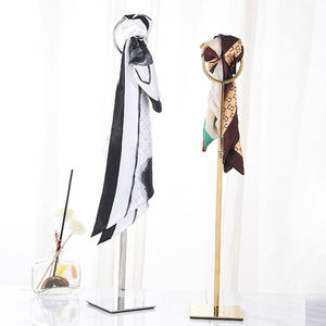 Présentoir en métal debout de Table au détail haut de gamme <span class=keywords><strong>pour</strong></span> écharpe de cravate suspendu cintre en métal doré brillant cravate soie Hijab présentoir - Product Image 3