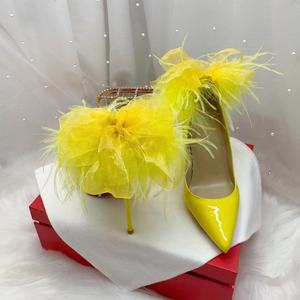<span class=keywords><strong>Scarpe</strong></span> con tacco alto in pelliccia di <span class=keywords><strong>piume</strong></span> gialle per le donne <span class=keywords><strong>scarpe</strong></span> eleganti Sexy décolleté a spillo sottili fabbrica Plus Size - Product Image 6