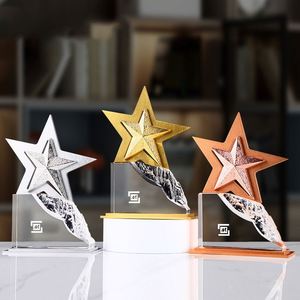 Trofeo de deporte de cristal personalizado, Copa fabrica metal voleibol culturismo trofeo acrílico medallas y trofeos/ - Product Image 1