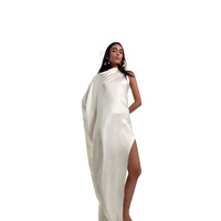 Nouvelle Robe Longue Blanche Fendue Haute Style Européen & Américain 2026 pour Femme – Robe de Soirée Élégante au Design Minimaliste