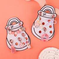 Broche de chaussure rose, Faible MOQ pour les détaillants, Conception personnalisée pour la décoration de sabots ajourés, Accessoire de porte-clés, Applique pour sandales, Badge pour vêtements de filles
