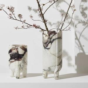 Italie Viola Calacatta Vase de table floral décoratif en marbre bas - Product Image 4