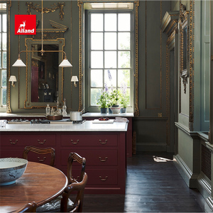 Armoire de cuisine en chêne à panneaux plats, finition peinte rouge Bourgogne classique Alland, avec poignées en laiton <span class=keywords><strong>vieilli</strong></span> pour cuisine de villa - Product Image 6