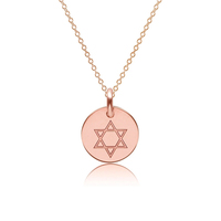 Venta al por mayor de collar de acero inoxidable joyería 18K chapado en oro colgante collar personalizado moneda grabada collar de ala de Ángel para las mujeres