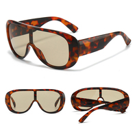 Lunettes de soleil tendance en métal intégré avec monture large et intégrale UV400