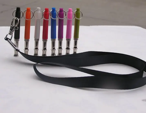 Silbato Ultrasónico Multifunción de Aluminio y Plástico para Entrenamiento de Mascotas - Product Image 5