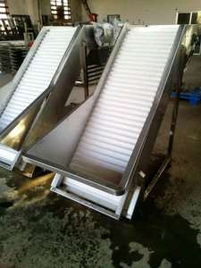 Nhà Máy Tự Động Dây Chuyền Lắp Ráp Băng Tải Vành Đai Nâng Truyền Đạt Thùng Carton Hộp Trường Hợp Thực Phẩm Nước Giải Khát Chai Lon Truyền Đạt Chuỗi - Product Image 4