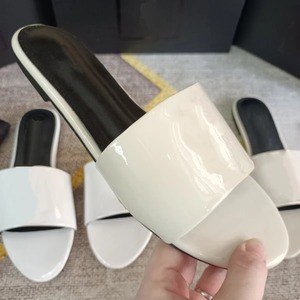 Nouvelles sandales d'été décontractées en cuir véritable à bout ouvert pour femme 2026 – Chaussures de plage plates - Product Image 1