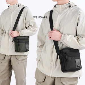 Bolso Bandolera Cruzado de Hombro para Hombre, Unisex, Impermeable, Resistente al Desgaste, de Nailon y Poliéster - Product Image 4