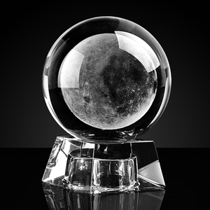 Boule de verre transparent en cristal Shining Honor K9 avec lune gravée au laser 3D pour la décoration de la fête des mères de Noël avec un bon support de base - Product Image 1