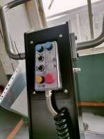Ponceuse à béton autotractée CFS CFS-868 à moteur multi-têtes pour le décapage de revêtements de sol en ciment