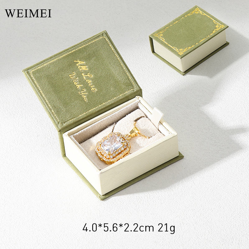 Green necklace box (velvet)