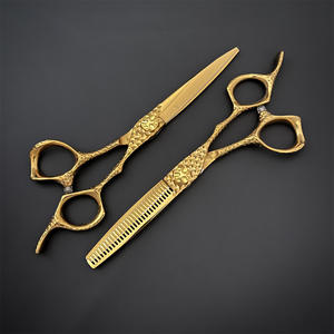 กรรไกรตัดผมสีทอง 8S ขนาด 6 นิ้ว สำหรับมืออาชีพ ใช้ในร้านเสริมสวย ใบมีดสแตนเลสสำหรับคนถนัดขวา แบบมาตรฐาน - Product Image 2