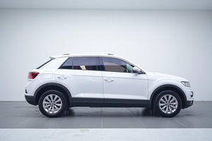 Volkswagen T-Roc 230TSI 2WD Trendline 2019 |   1.4L Turbo |   Blanco |   Auto Usado con 49,800 KM - Product Image 6